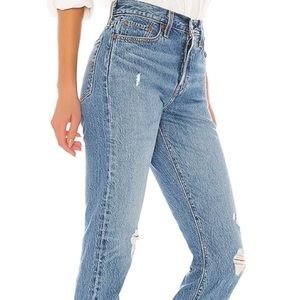 EUC Wedgie Fit Levis